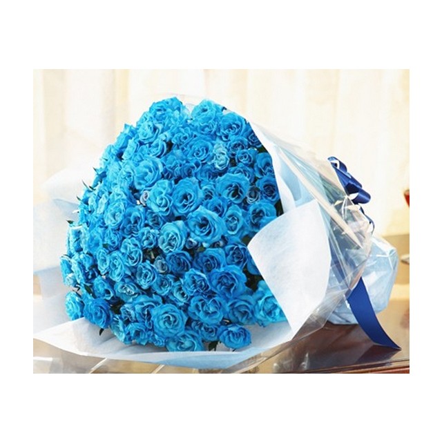 100 Blue Rose Kisses