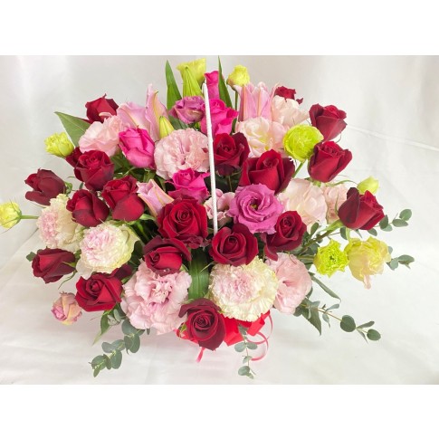 Premium Seasonal Flower Basket